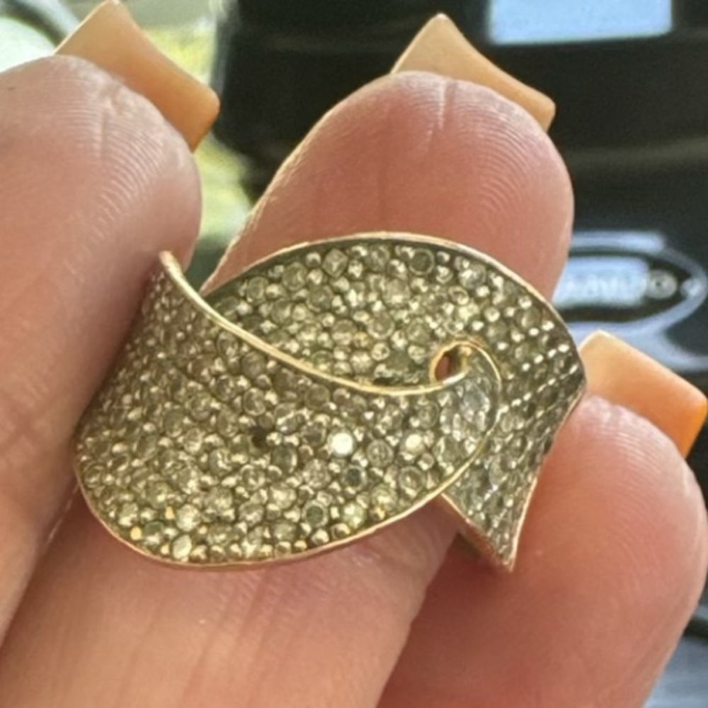 Elegant Silver Leaf Ring